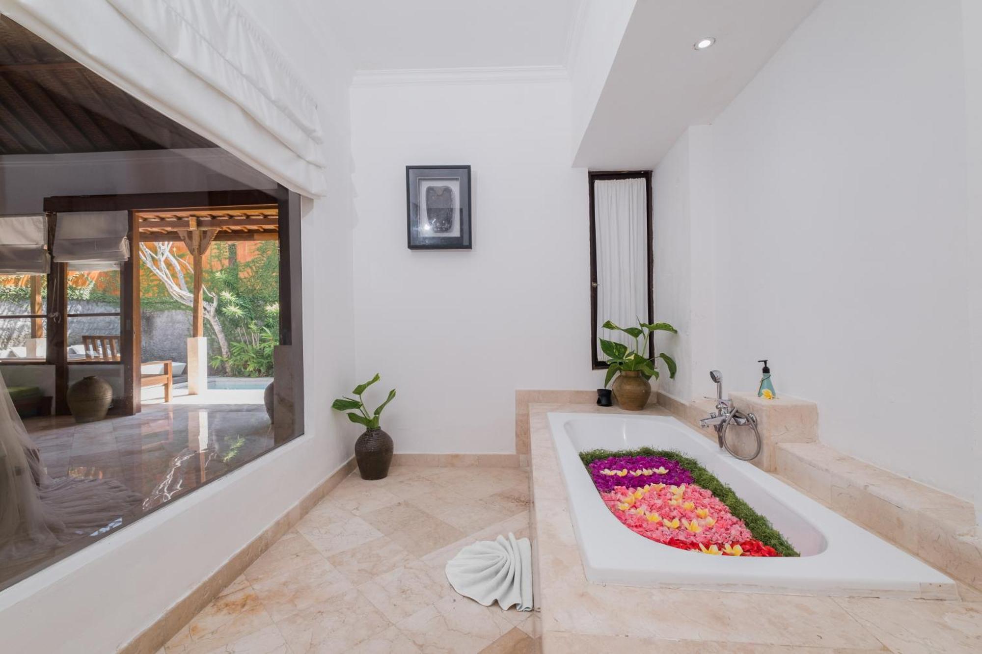 Villa Alam Bidadari Seminyak Exterior foto
